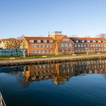 Hafenresidenz 4* 슈트랄준트