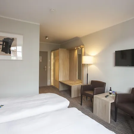 Hotel Hafenresidenz 4*