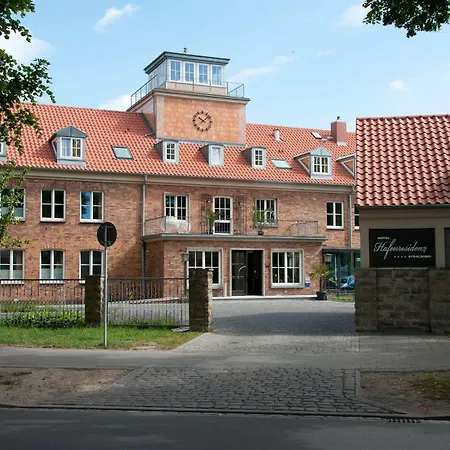 Hotel Hafenresidenz 4*