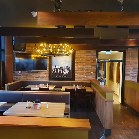 Hafenresidenz 4* 슈트랄준트